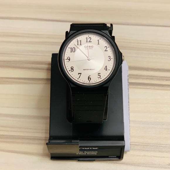 Casio Other - lNIB Casio Classic Quartz Watch Resin Strap